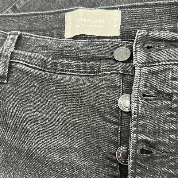 NEW EVERLANE The High-Rise Skinny Button-Fly Jean in Washed Black Size 35 Ankle - Picture 6 of 11